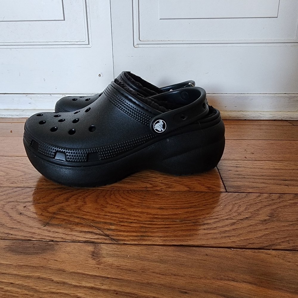CROCS Black Platform Clogs